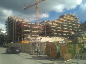 Kværnerlia borettslag med Freserveien under bygging april 2016